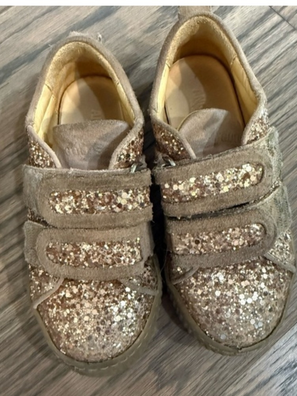 Angulus toddler golden glittery velcro sneakers, Size Eu 28 or little girl 11